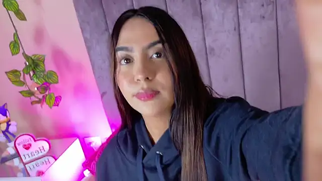 angelicaa garcia online show from 2, 4, 2026