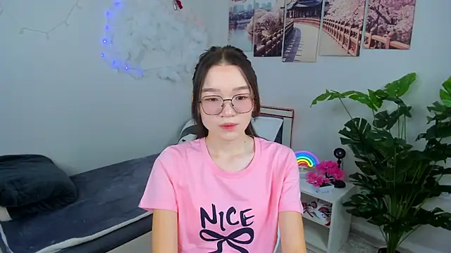 syuri sun online show from 16, 6, 2026