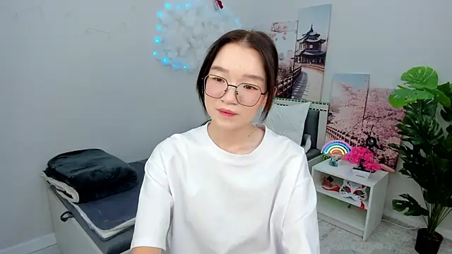 syuri sun online show from 11, 6, 2026