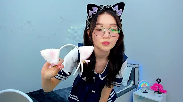 syuri sun online show from 3, 6, 2026
