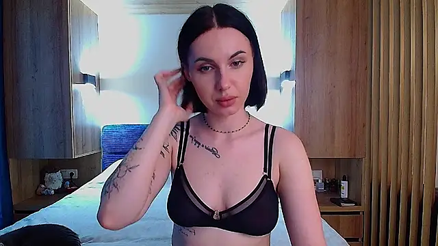 Sour Berry  online show from 17, 5, 2026