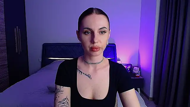 Sour Berry  online show from 28, 4, 2026