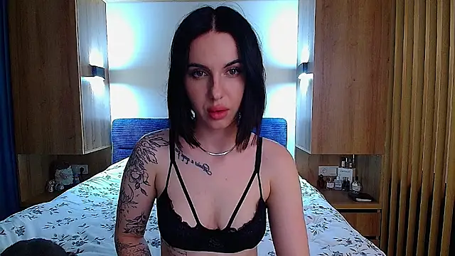 Sour Berry  online show from 30, 5, 2026