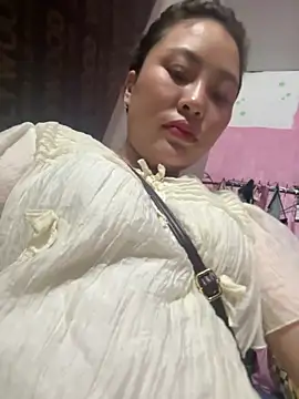 Snapshot of Lina-Naughty chatting on 9, 6, 2026 Lina-Naughty online show from 9, 6, 2026