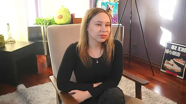 MathaConnie online show from 6, 4, 2026