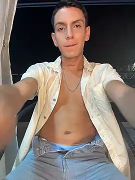 Liam Fiire online show from 22, 7, 2026