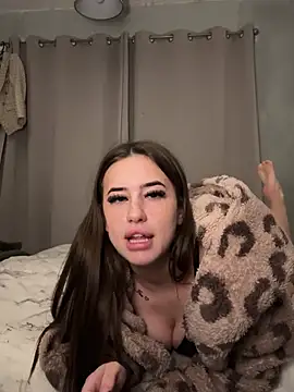 Chloewhiteex online show from 12, 4, 2026