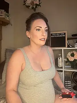 Snapshot of taylorsunshine chatting on 21, 6, 2026 taylorsunshine online show from 21, 6, 2026