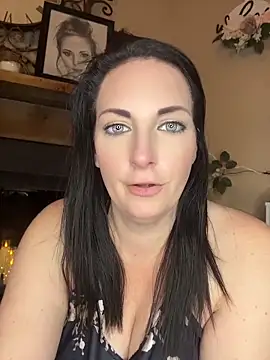 Snapshot of taylorsunshine chatting on 23, 5, 2026 taylorsunshine online show from 23, 5, 2026