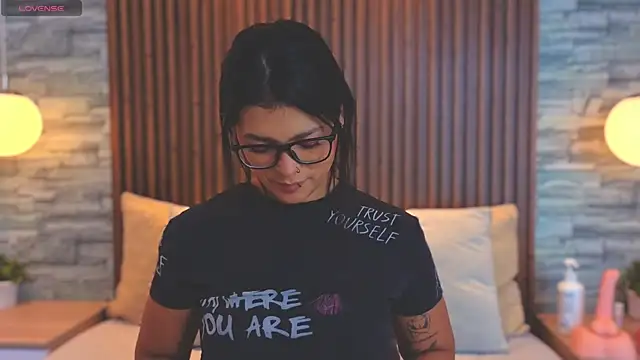 Mia milf x online show from 29, 5, 2026