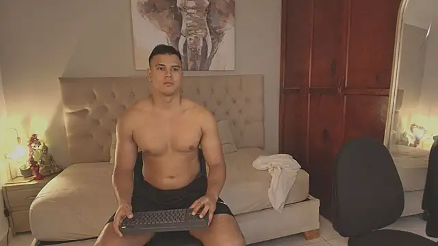 Maxi and Ares online show from 26, 5, 2026
