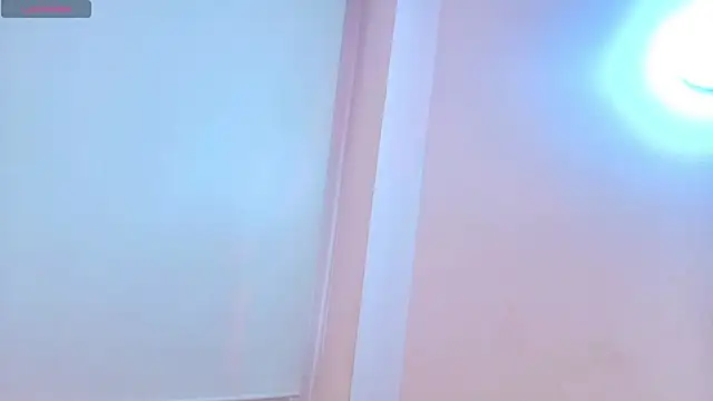 VIOLETTA TAY online show from 5, 4, 2026