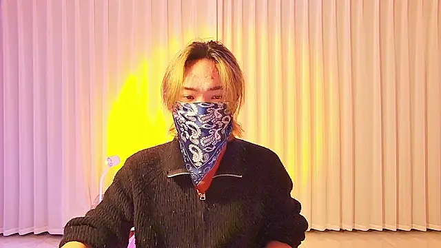 Snapshot of wumei-001 chatting on 2, 4, 2026 wumei-001 online show from 2, 4, 2026