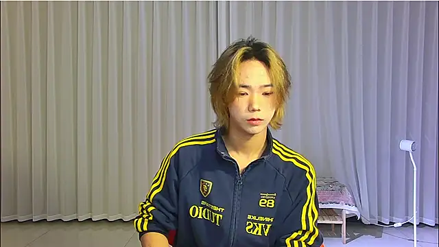 Snapshot of wumei-001 chatting on 3, 4, 2026 wumei-001 online show from 3, 4, 2026