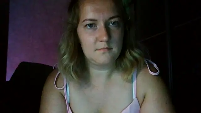 TinaKittyX online show from 28, 7, 2026