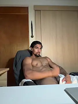 Puck goodfellow online show from 8, 4, 2026