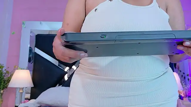 Snapshot of Veronica_Nasty_ chatting on 21, 5, 2026 Veronica Nasty online show from 21, 5, 2026