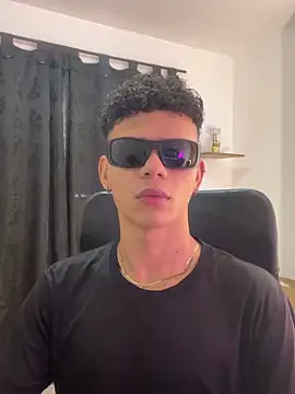 sebascuterouss online show from 12, 5, 2026