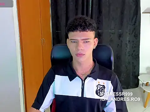 sebascuterouss online show from 17, 4, 2026