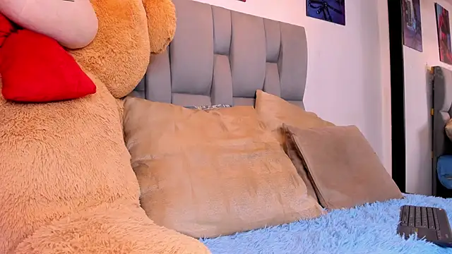 Snapshot of BLACKANDWHITE_03 chatting on 9, 4, 2026 BLACKANDWHITE 03 online show from 9, 4, 2026