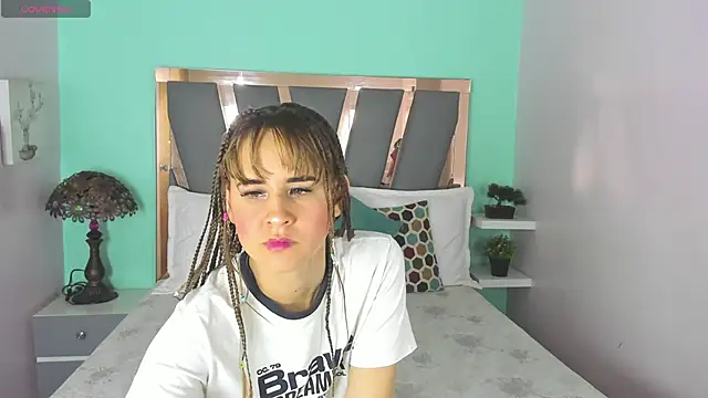 Alina Valmont online show from 8, 5, 2026