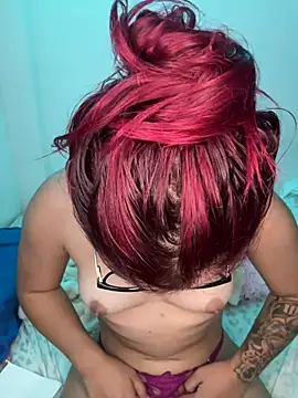 TiffanySton online show from 4, 4, 2026