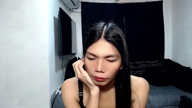 hikarilust23xx online show from 17, 4, 2026