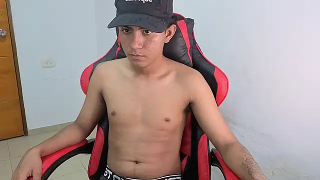 darknigthx online show from 15, 4, 2026