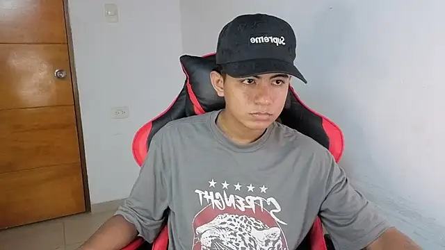 darknigthx online show from 9, 4, 2026