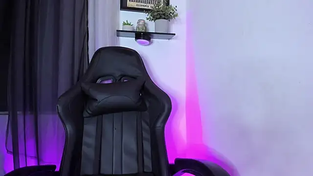 Red DollX online show from 14, 4, 2026