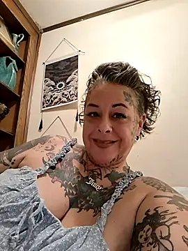 Kitty bang online show from 18, 4, 2026