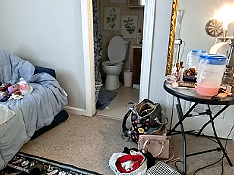 Kitty bang online show from 13, 7, 2026
