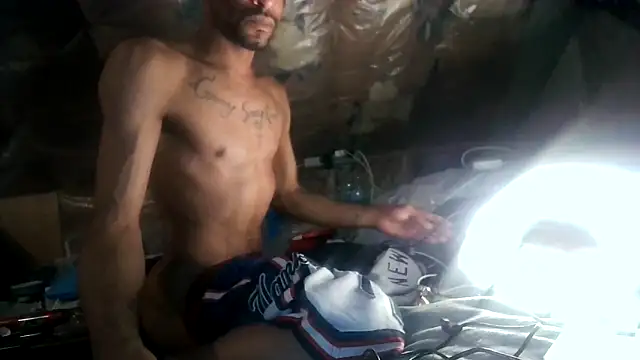 JRNBLU44 online show from 17, 4, 2026