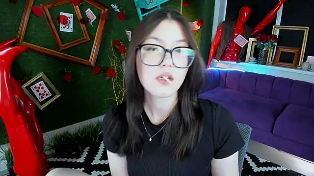 Snapshot of JennyGibson chatting on 7, 7, 2026 JennyGibson online show from 7, 7, 2026