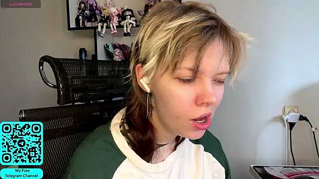 MadalynNosel online show from 11, 4, 2026