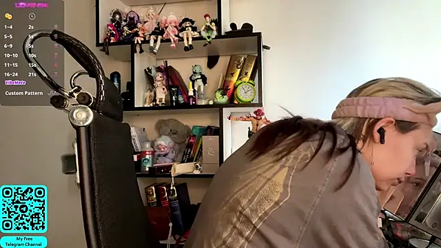 MadalynNosel online show from 26, 4, 2026