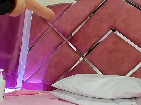 SofiaMendez1  online show from 5, 4, 2026