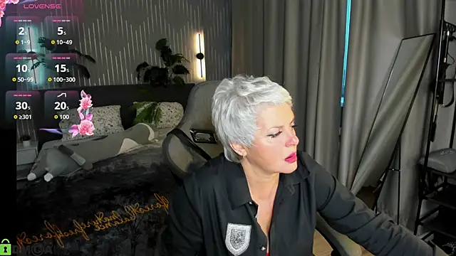Linda Zef1r online show from 13, 5, 2026