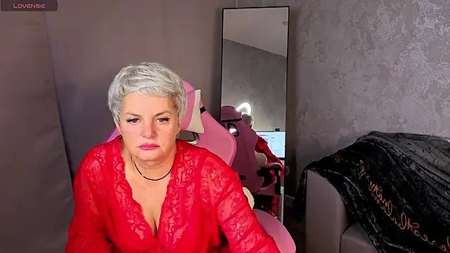 Linda Zef1r online show from 28, 5, 2026
