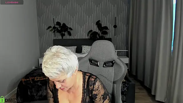Linda Zef1r online show from 20, 5, 2026