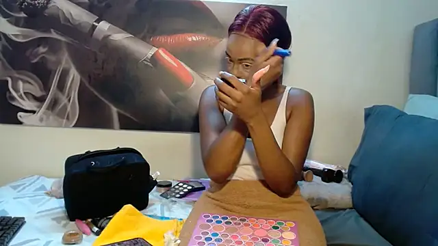 Lola-77 online show from 7, 5, 2026