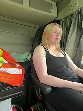 TruckerBabeLeenchen online show from 13, 4, 2026