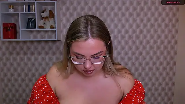 AminaSoul  online show from 15, 4, 2026