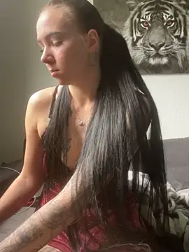 zoeelinks online show from 2, 4, 2026