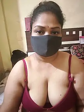 Snapshot of SluttySonam chatting on 8, 5, 2026 SluttySonam online show from 8, 5, 2026