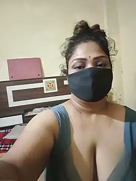 Snapshot of SluttySonam chatting on 13, 5, 2026 SluttySonam online show from 13, 5, 2026