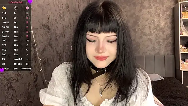EmilyEmbears online show from 9, 6, 2026