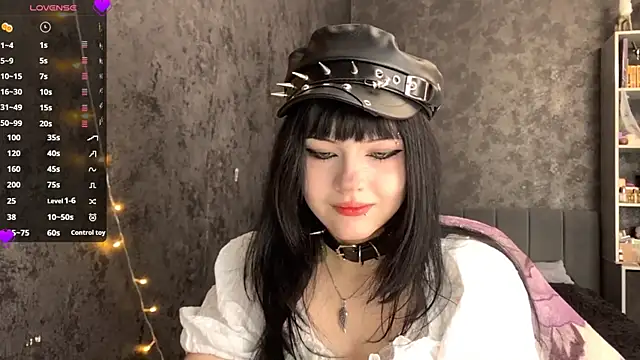 EmilyEmbears online show from 10, 6, 2026