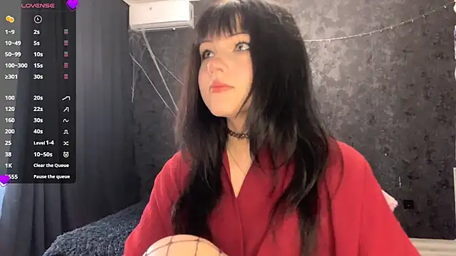 EmilyEmbears online show from 27, 5, 2026