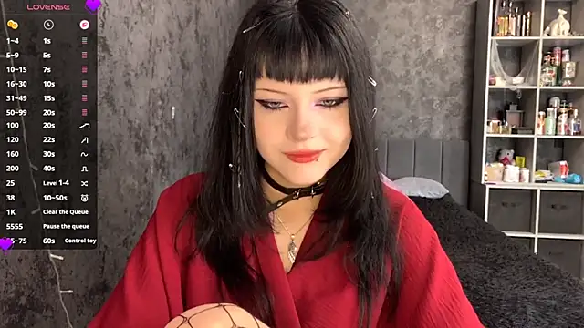 EmilyEmbears online show from 2, 6, 2026